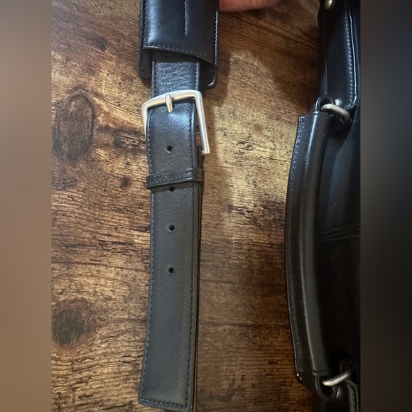 Beautiful Coach leather briefcase messenger bag professional excellent condition - Picture 12 of 16